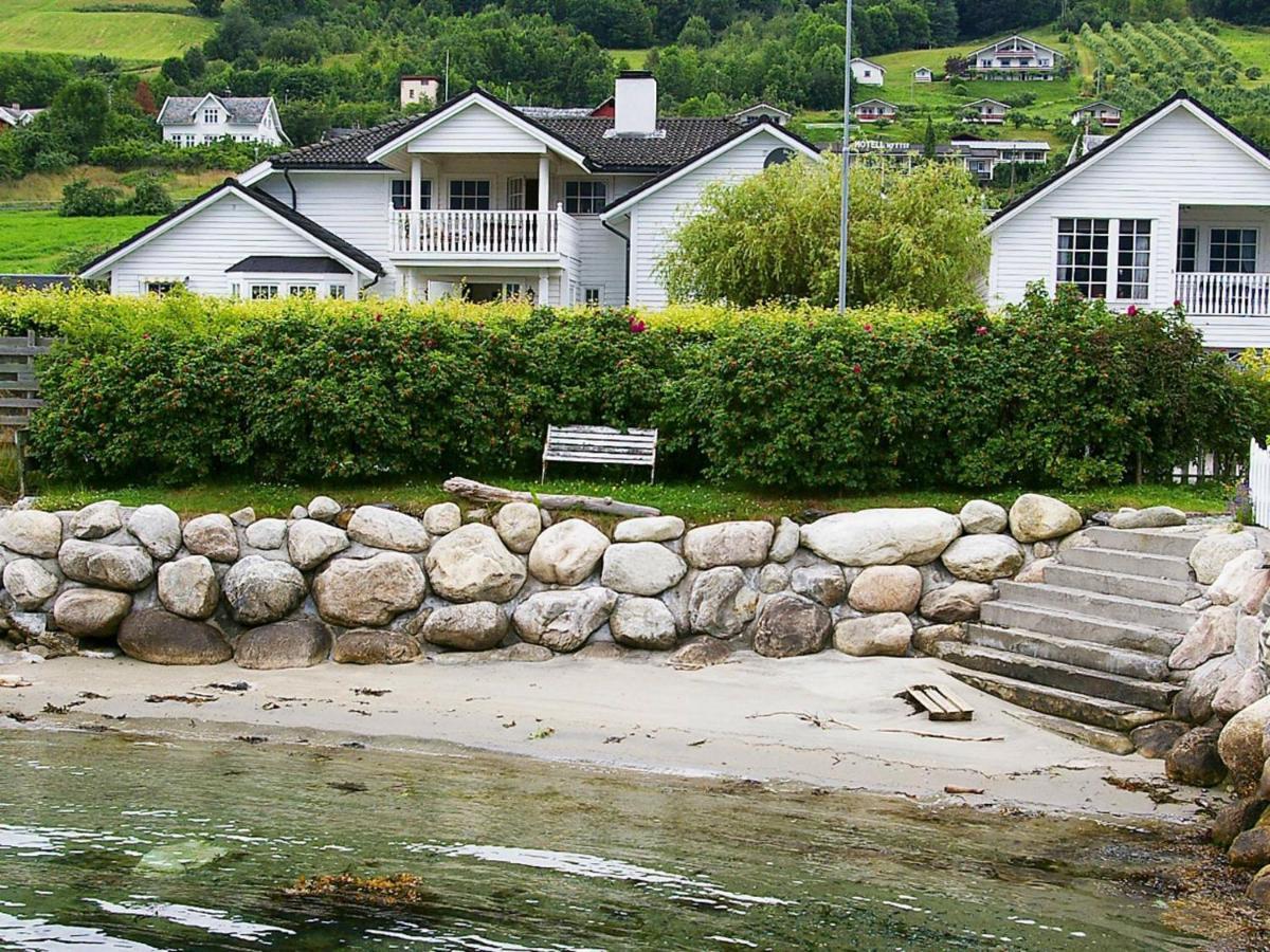 Two-Bedroom Holiday Home In Leikanger Leikanger  Exterior foto